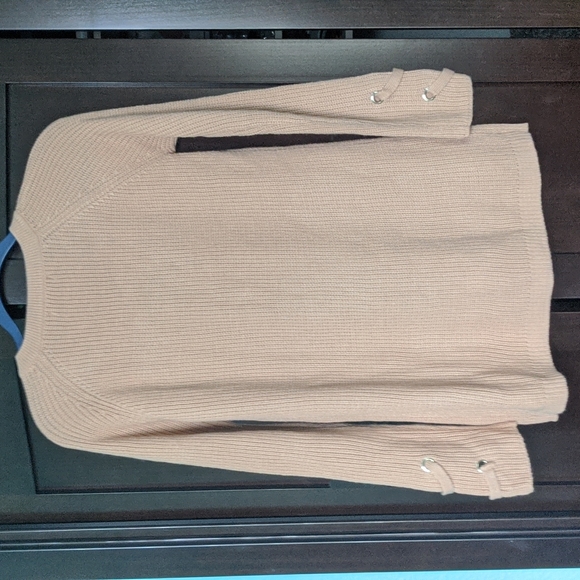 NWOT Francesca's Knit Sweater - Picture 4 of 4
